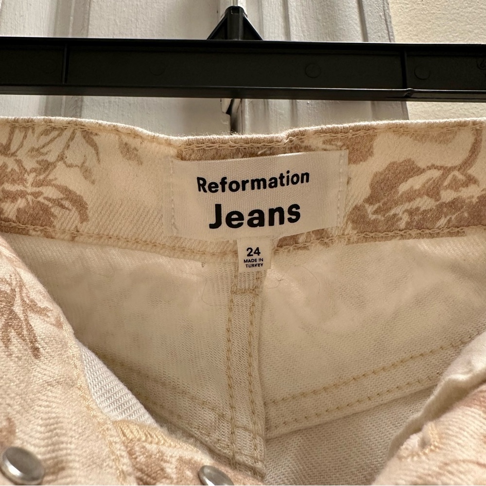 Reformation Cynthia Patterned Straight Leg Jeans in Abalone - Picture 7 of 9